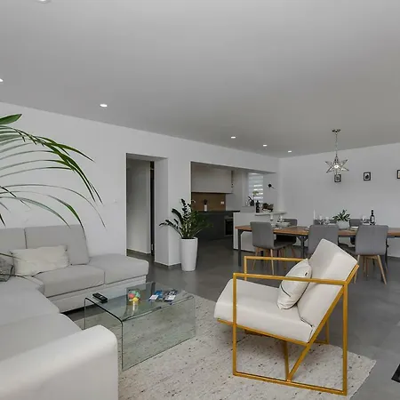 Villa Zagradina Baška Voda